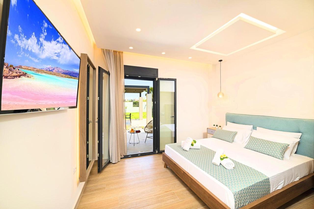 Villa Solaris Heated Pool & Jacuzzi